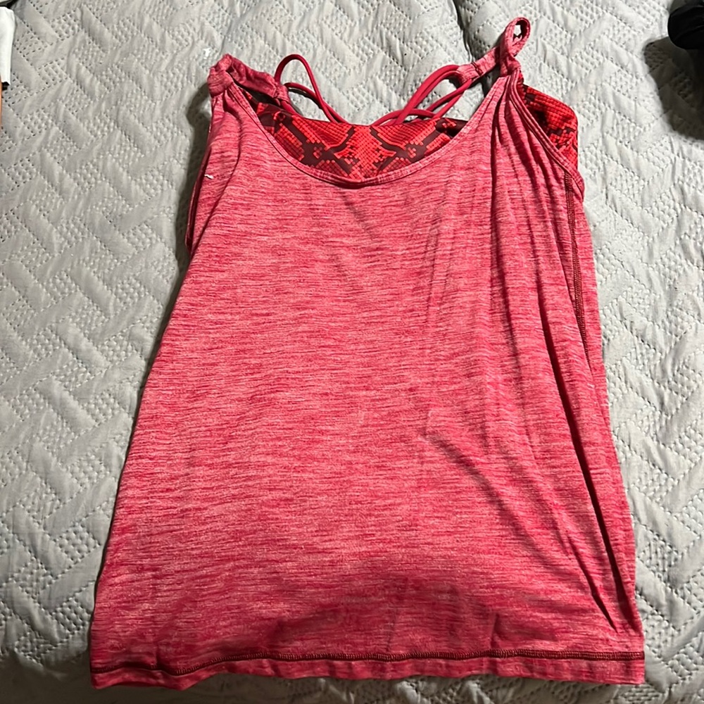 Lululemon tank top with build in bra